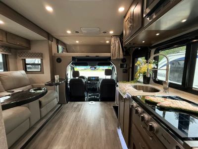 2022 Dynamax RV Isata 3 — photo 11 view