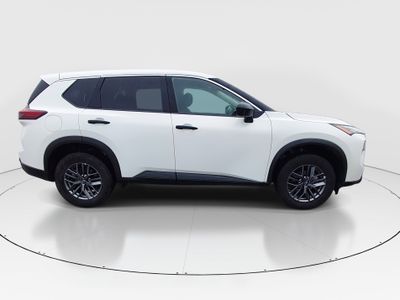 2024 Nissan Rogue — photo 8 view
