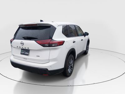 2024 Nissan Rogue — photo 7 view