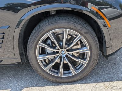 2026 BMW X5 — photo 11 view
