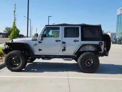 2015 Jeep Wrangler — side profile view