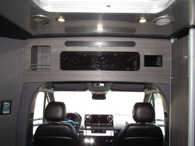 2022 Airstream ATLAS - Photo 4