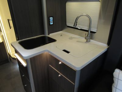 2022 Airstream ATLAS - Photo 10