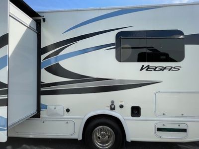 2023 Thor Motor Coach Vegas - Photo 5
