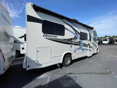 2023 Thor Motor Coach Vegas - Photo 4