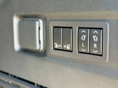 2023 GMC Yukon - Photo 38