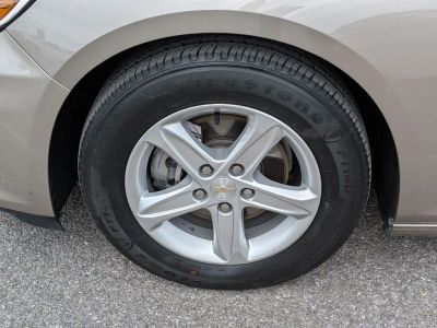 2025 Chevrolet Malibu - Photo 9