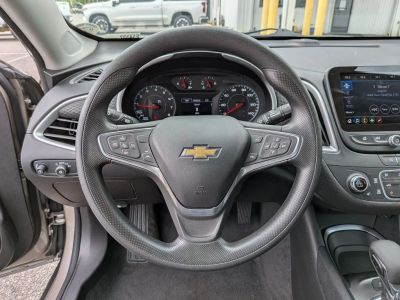 2025 Chevrolet Malibu - Photo 11