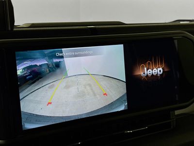 2025 Jeep Wrangler - Photo 12