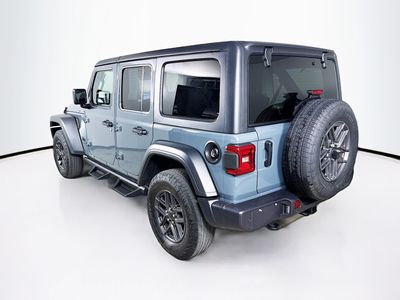 2025 Jeep Wrangler - Photo 25