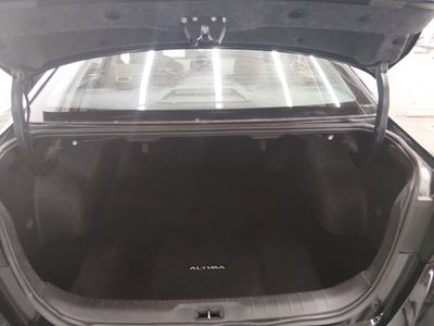 2024 Nissan Altima — photo 11 view