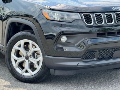 2025 Jeep Compass — photo 12 view