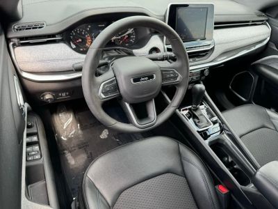 2025 Jeep Compass — photo 25 view