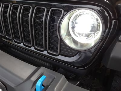 2024 Jeep Wrangler 4xe - Photo 18
