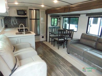 2021 Keystone RV Premier Ultra Lite - Photo 6