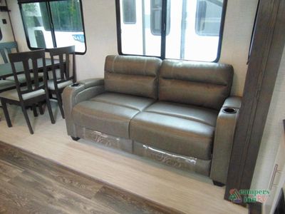 2021 Keystone RV Premier Ultra Lite - Photo 8