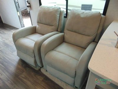 2021 Keystone RV Premier Ultra Lite - Photo 15