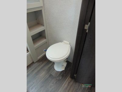 2021 Keystone RV Premier Ultra Lite - Photo 24