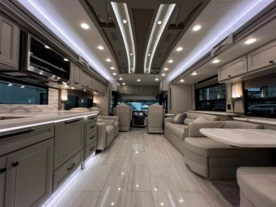 2025 Tiffin ALLEGRO — interior view