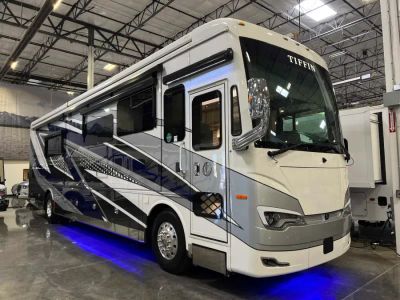 2025 Tiffin ALLEGRO — front three-quarter view