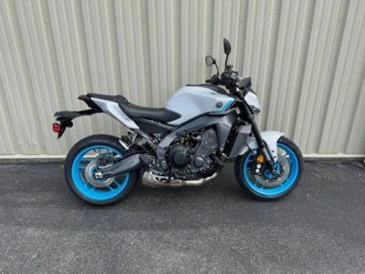 2026 Yamaha MT-09 — front three-quarter view