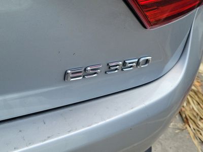 2016 Lexus ES 350 — photo 7 view