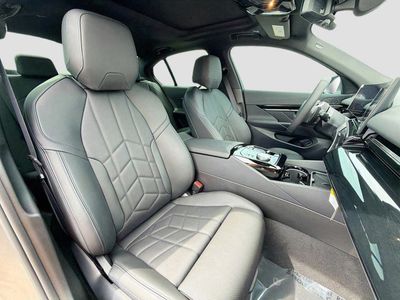 2026 BMW 5 Series — photo 16 view