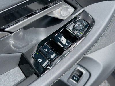 2026 BMW 5 Series — photo 24 view