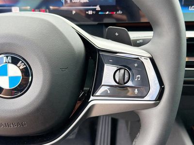 2026 BMW 5 Series — photo 40 view