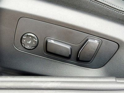2026 BMW 5 Series — photo 26 view