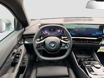 2026 BMW 5 Series — photo 18 view
