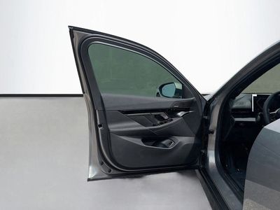 2026 BMW 5 Series — photo 23 view