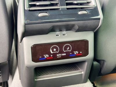 2026 BMW 5 Series — photo 21 view