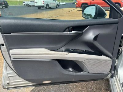 2018 Toyota Camry - Photo 5