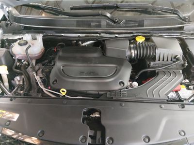2024 Chrysler Pacifica — photo 9 view
