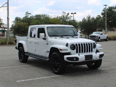 2023 Jeep Gladiator High Altitude in Bright White Clearcoat — front three-quarter view