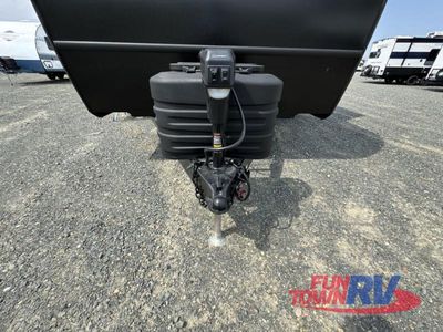 2026 Winnebago Thrive — photo 9 view