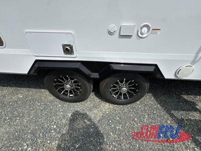 2026 Winnebago Thrive — photo 12 view