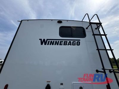 2026 Winnebago Thrive — photo 15 view