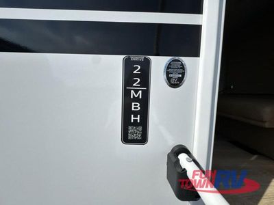 2026 Winnebago Thrive — photo 45 view