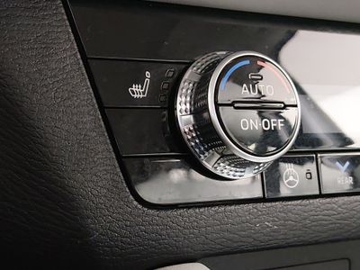 2024 Mitsubishi Outlander Plug-In Hybrid — photo 18 view