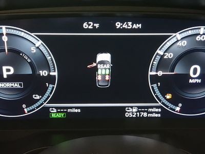 2024 Mitsubishi Outlander Plug-In Hybrid — photo 14 view