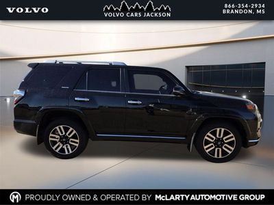 2022 Toyota 4Runner - Photo 3