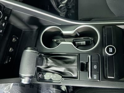 2024 Kia K5 - Photo 22