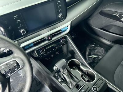 2024 Kia K5 - Photo 23