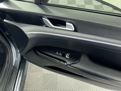 2024 Kia K5 - Photo 30