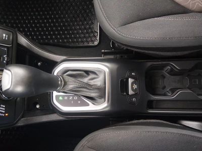 2023 Jeep Renegade — photo 19 view