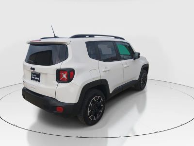 2023 Jeep Renegade — photo 7 view