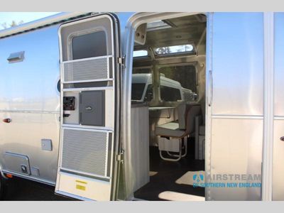 2025 Airstream International - Photo 9
