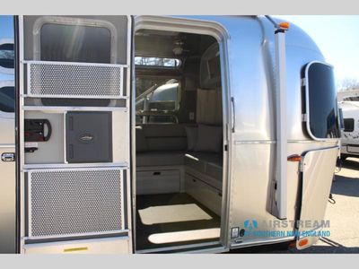 2025 Airstream International - Photo 10